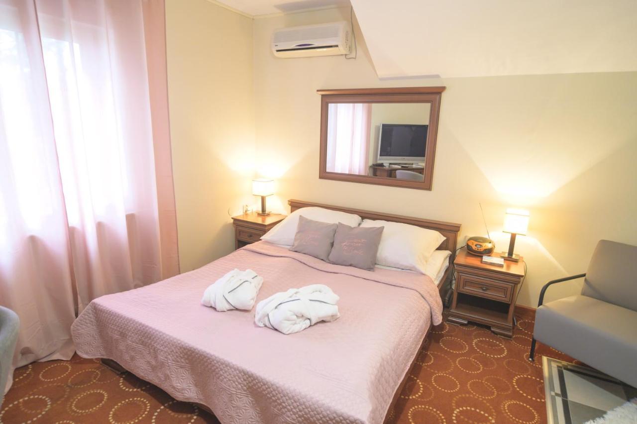 Centrum Ulan Spa ビトゥフ エクステリア 写真