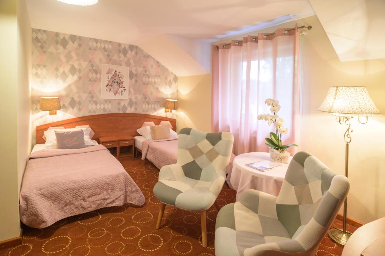 Centrum Ulan Spa ビトゥフ エクステリア 写真