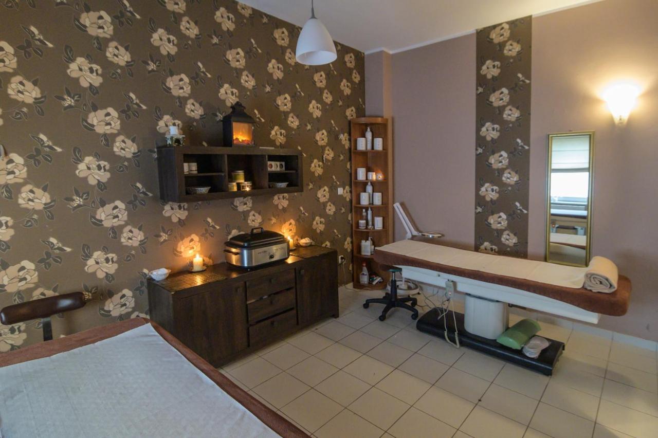 Centrum Ulan Spa ビトゥフ エクステリア 写真