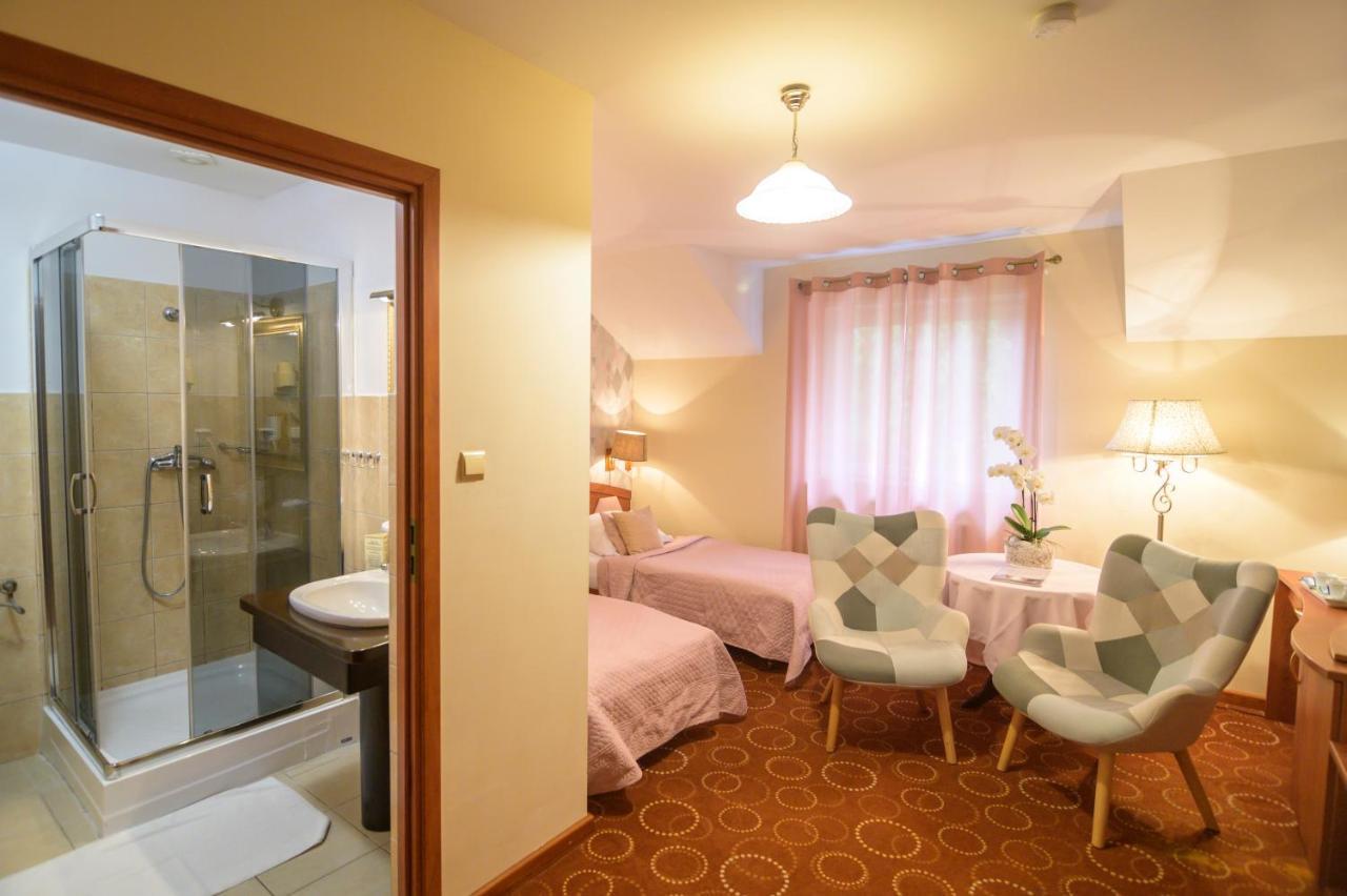 Centrum Ulan Spa ビトゥフ エクステリア 写真