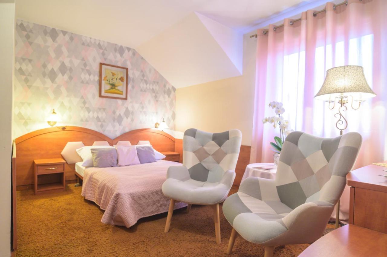 Centrum Ulan Spa ビトゥフ エクステリア 写真